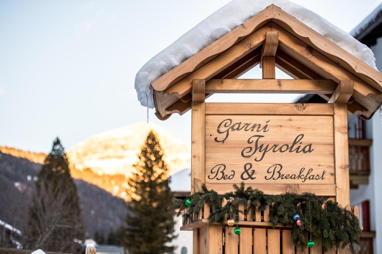 Garni Tyrolia Hotel Кампитело ди Фаса Екстериор снимка